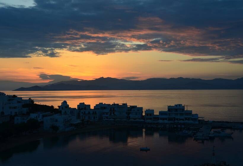 Cleopatra Seaside Homes, Logaras, Paros
