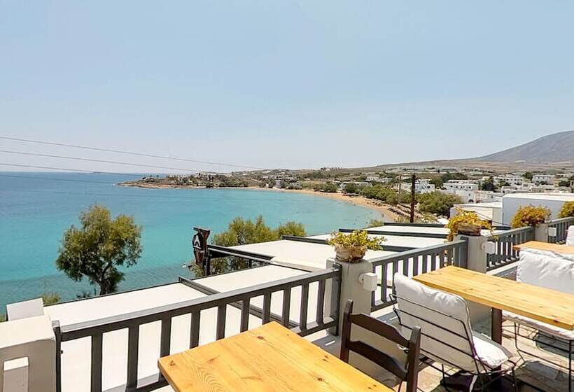 Cleopatra Seaside Homes, Logaras, Paros