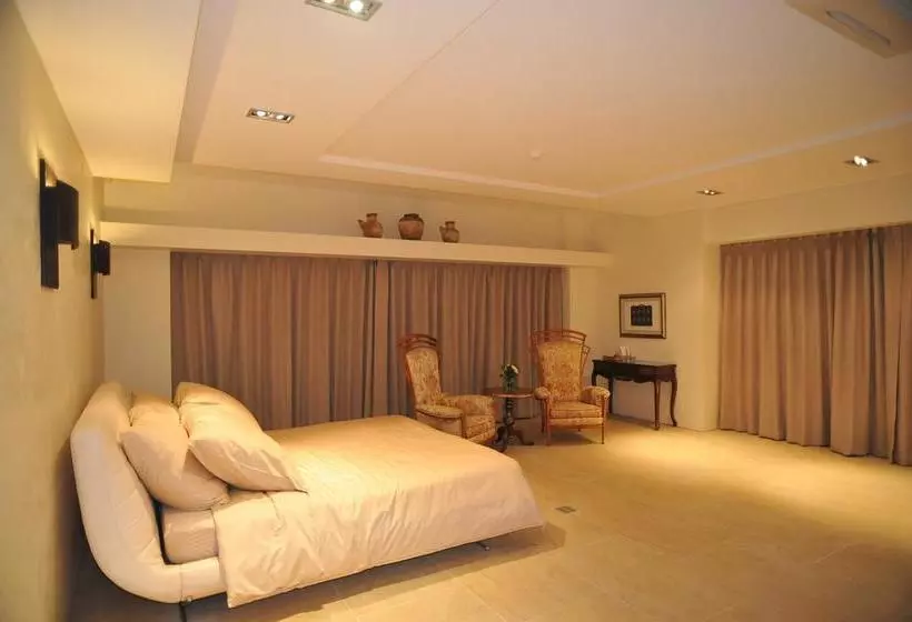 Club Inner Hotel & Resort
