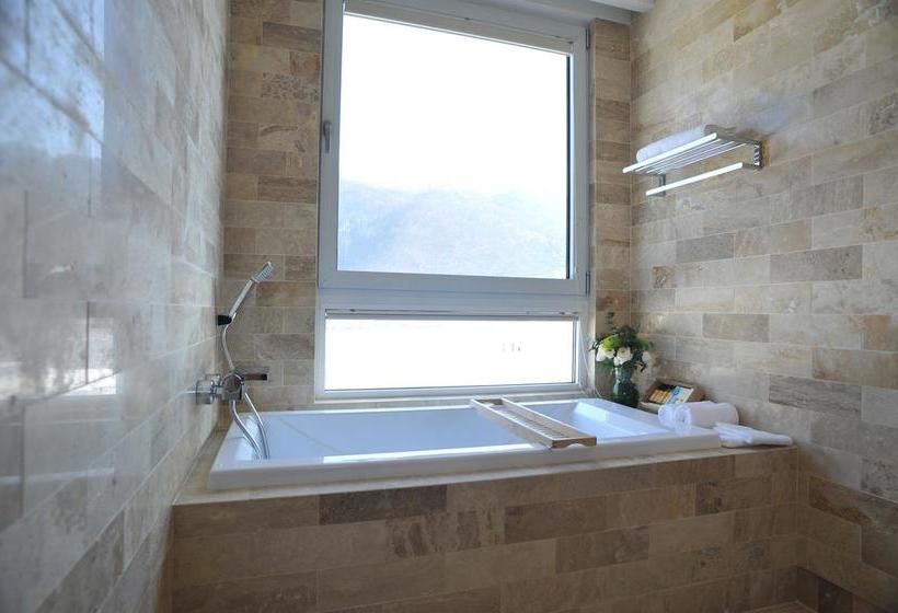 Club Inner Hotel & Resort