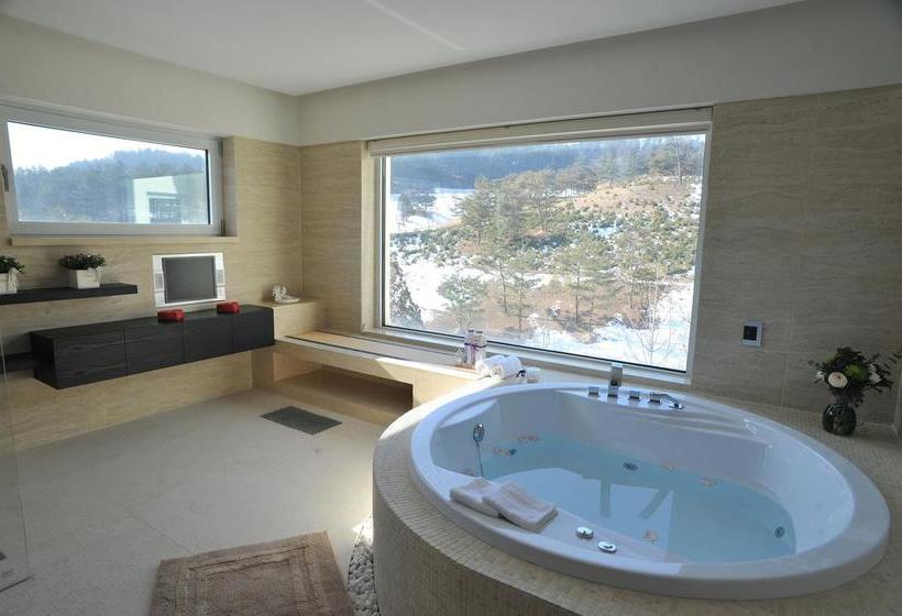 Club Inner Hotel & Resort