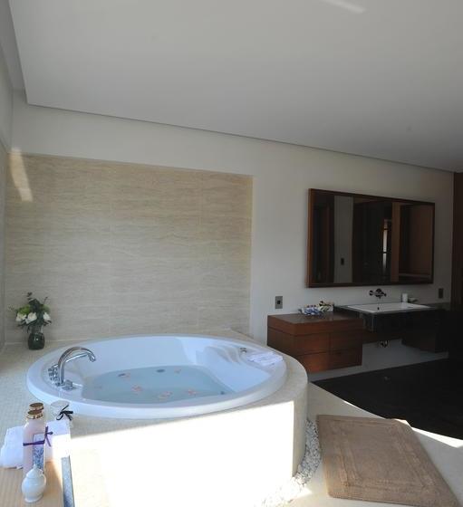 Club Inner Hotel & Resort