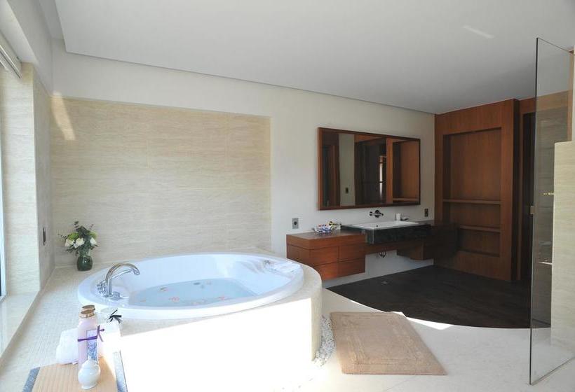 Club Inner Hotel & Resort