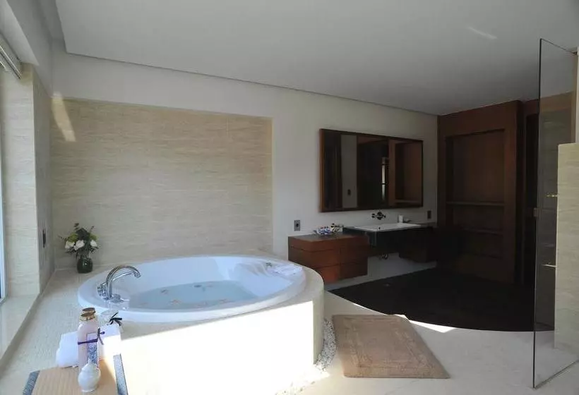 Club Inner Hotel & Resort