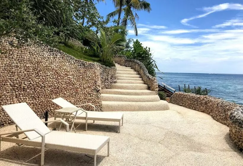 Donatela Resort And Sanctuary