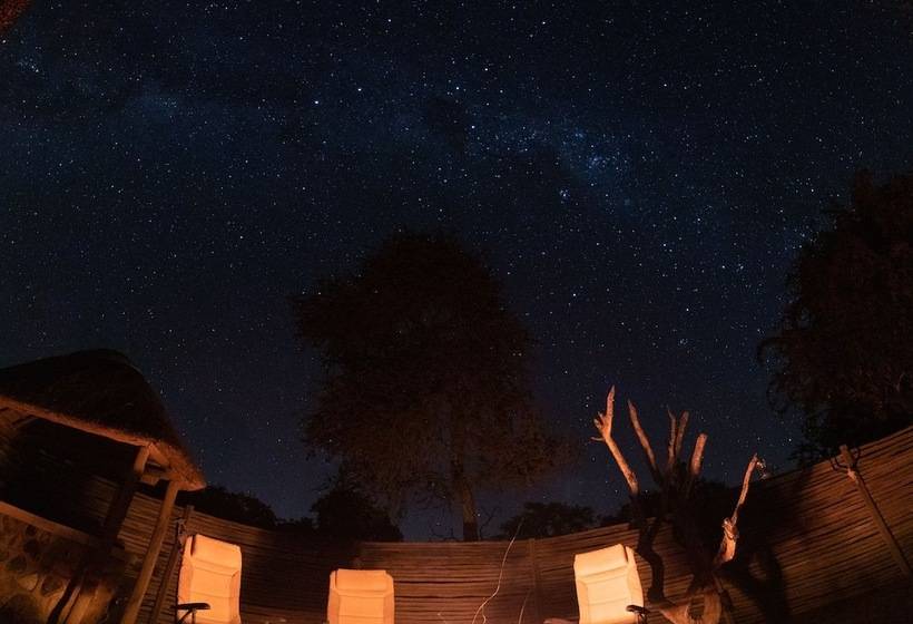 ホテル Baluleni Safari Lodge