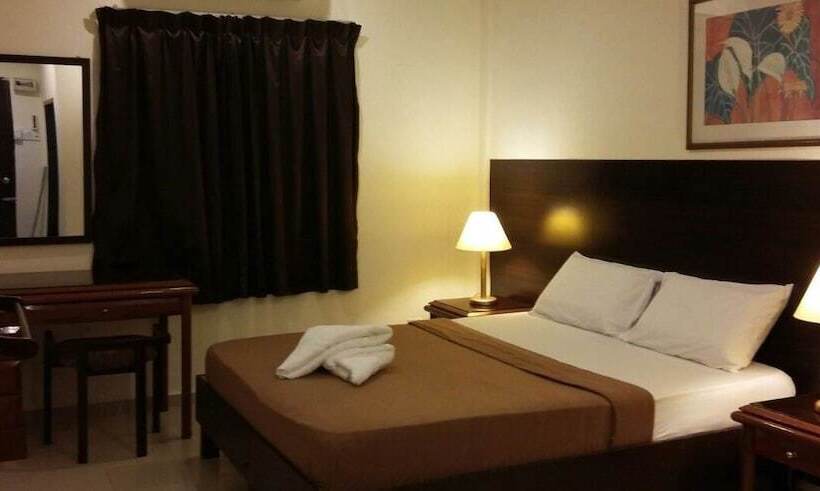 Отель Perhentian Tropicana Inn