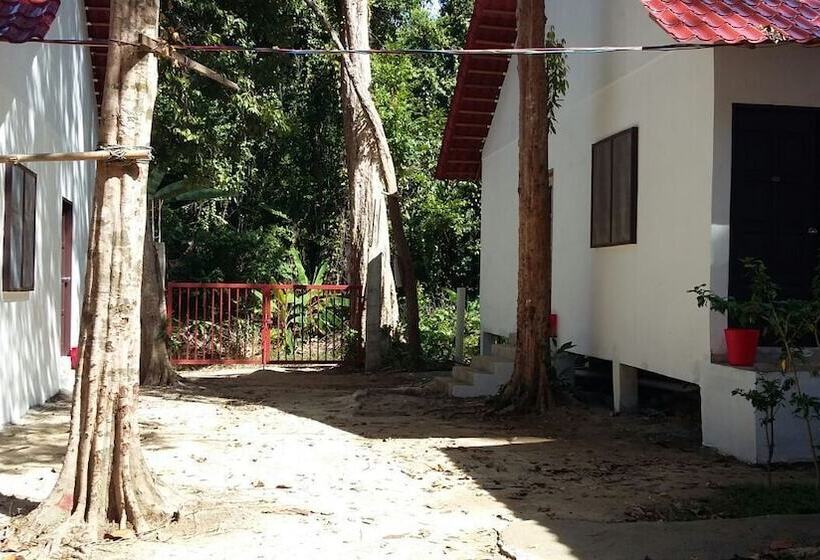 Отель Perhentian Tropicana Inn