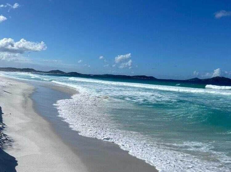 בית מלון כפרי Terra Nova Cabo Frio Front Beach