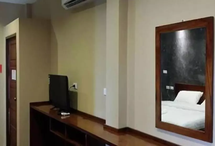 ホテル The Infinite Resort Nakhon Sawan