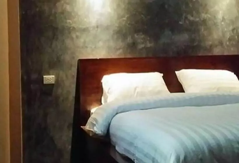 ホテル The Infinite Resort Nakhon Sawan