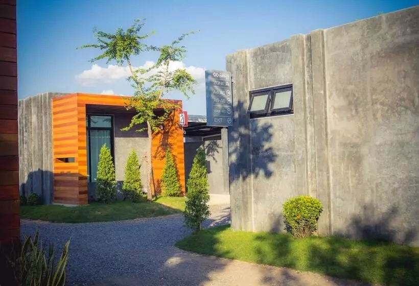 ホテル The Infinite Resort Nakhon Sawan