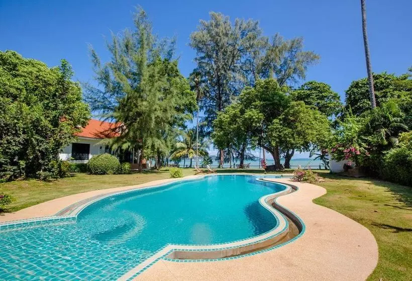 Villa Miracle