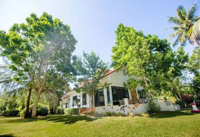 Villa Miracle