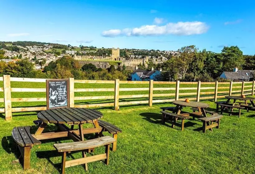 The Holly Hill Inn