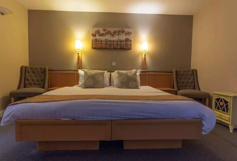 The Holly Hill Inn
