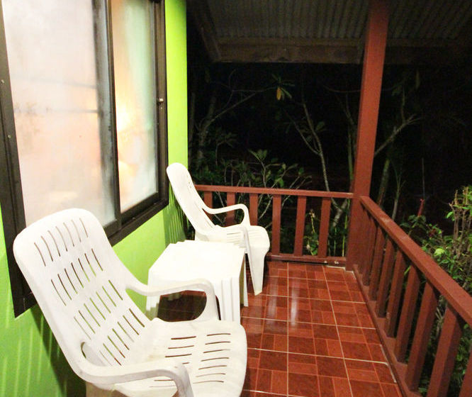 Lanta Sabai Hotel & Bungalows   Hostel