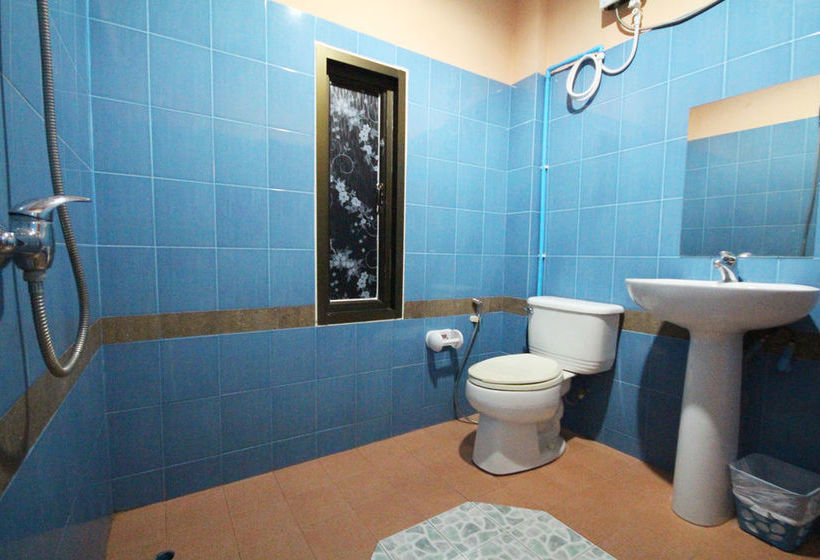 Lanta Sabai Hotel & Bungalows   Hostel