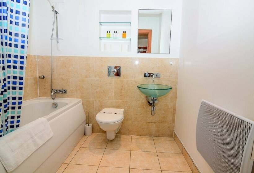 Apartment Wharf – Cuba Street