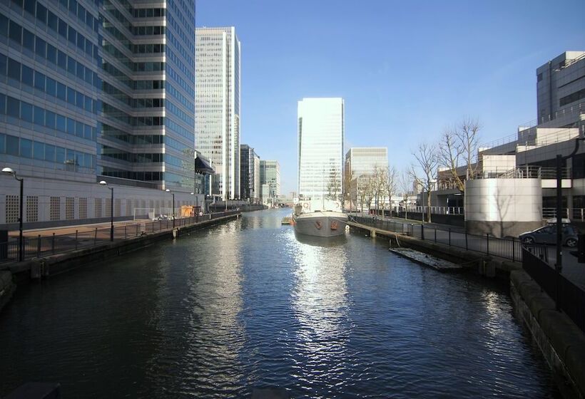 Apartment Wharf – Cuba Street