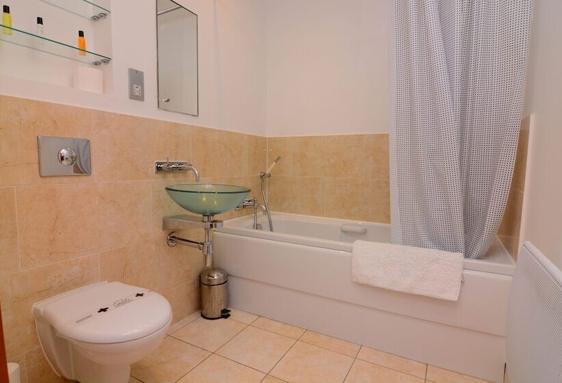 Apartment Wharf – Cuba Street