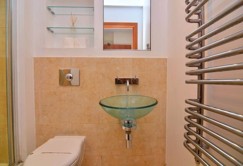 Apartment Wharf – Cuba Street