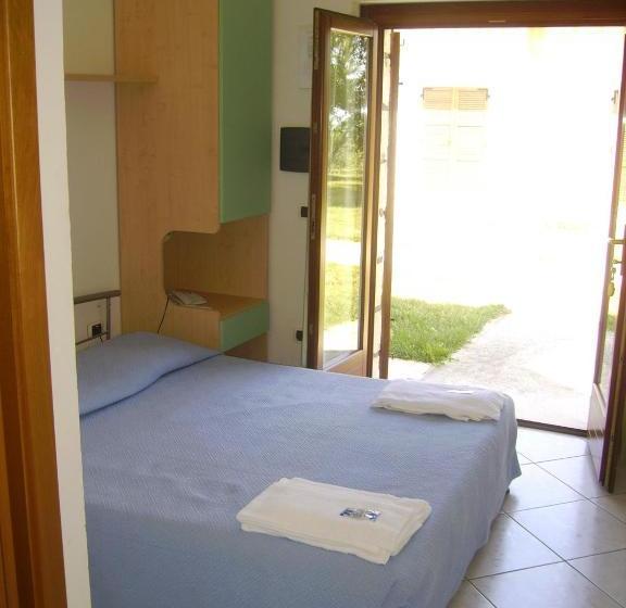 مبيت وإفطار Country House Una