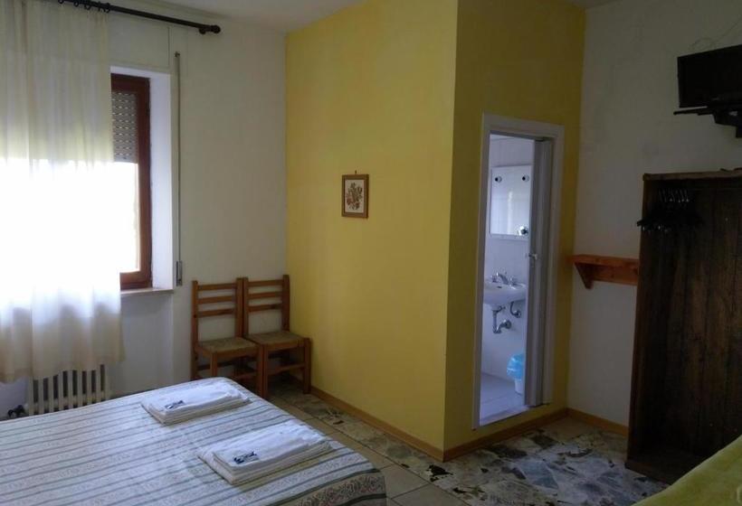 مبيت وإفطار Country House Una