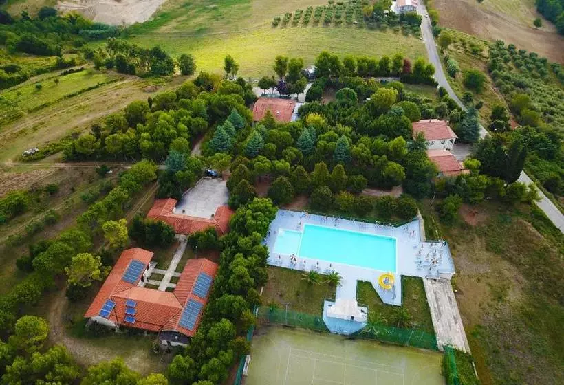 تختخواب و صبحانه Country House Una