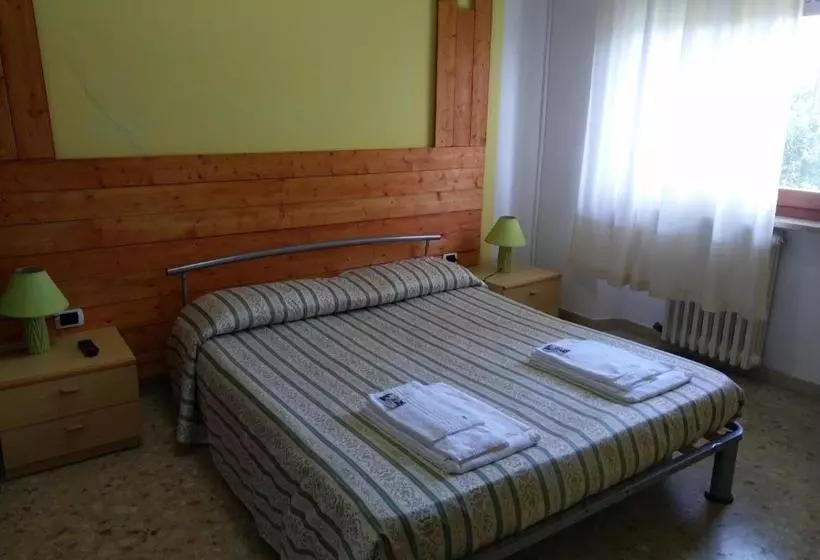 تختخواب و صبحانه Country House Una