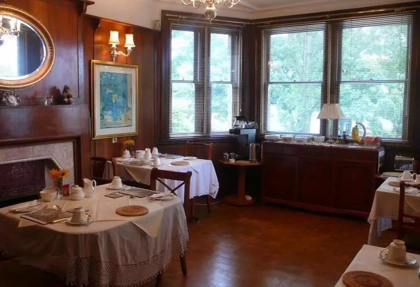 تختخواب و صبحانه Sandilands House