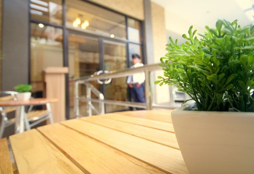 Hôtel Anri Pension House