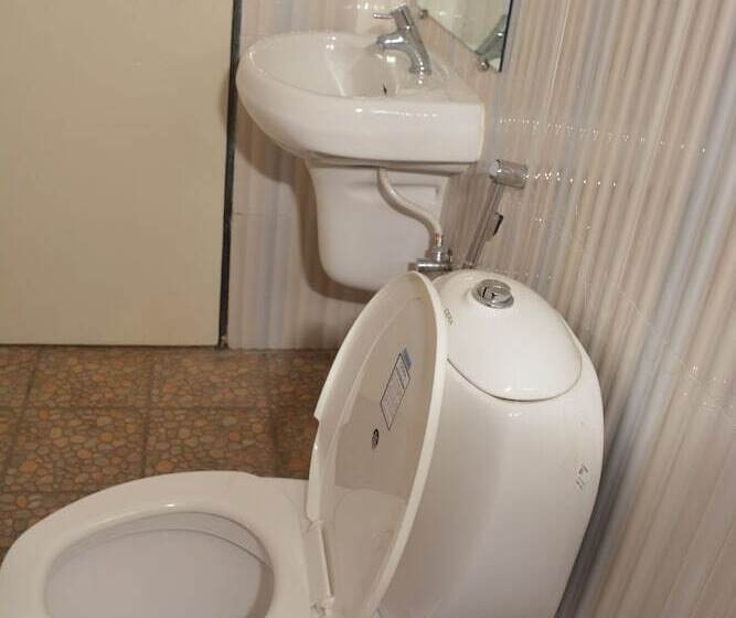 Hotel Betelnut Inn Mrkt By Splenor