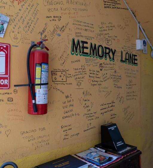 호텔 Blue Door Housing Historic Quito