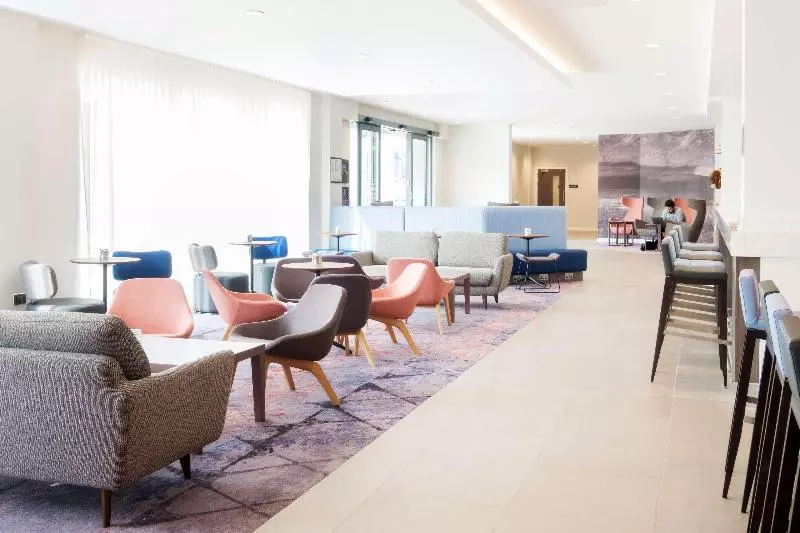 ホテル Hampton By Hilton Aberdeen Westhill