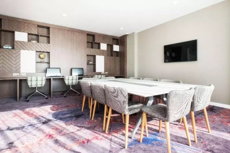 ホテル Hampton By Hilton Aberdeen Westhill