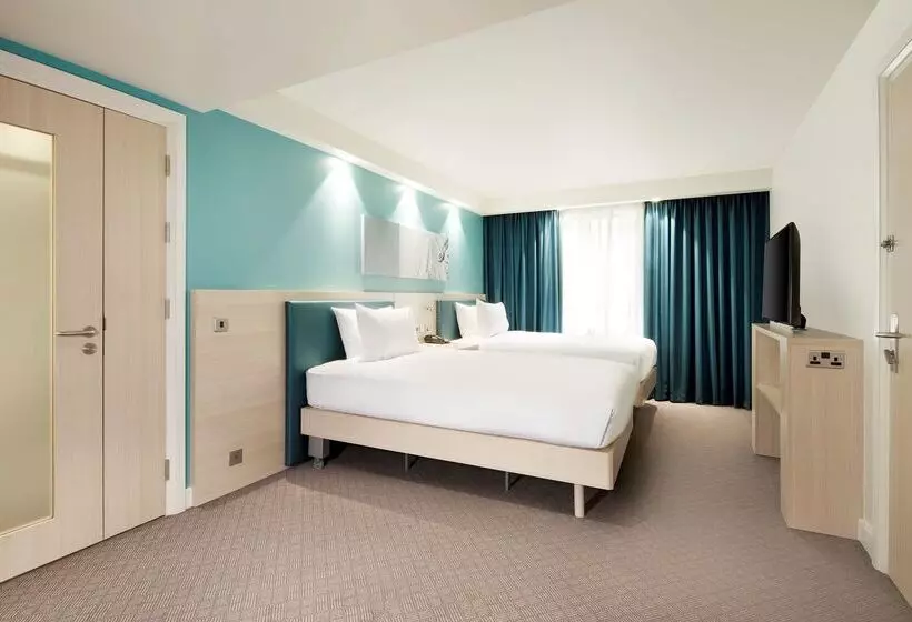 هتل Hampton By Hilton London Docklands