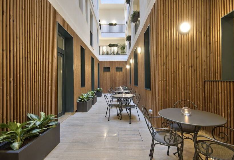 酒店 La Falconeria