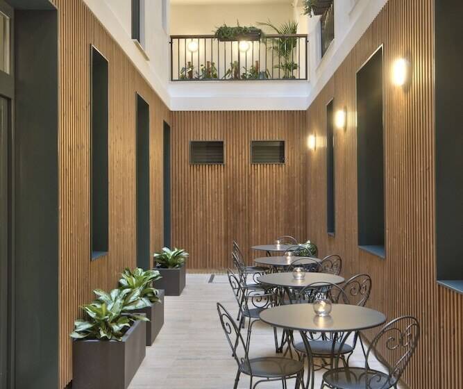 酒店 La Falconeria