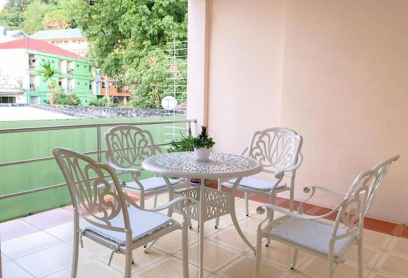 Hotel R.k. Guesthouse