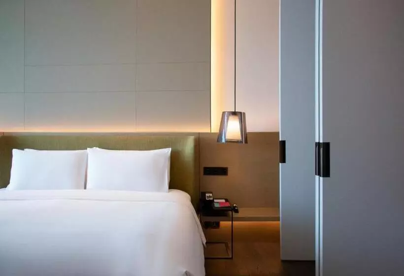 ホテル Sofitel Foshan Shunde   Free Shuttle Bus During Canton Fair