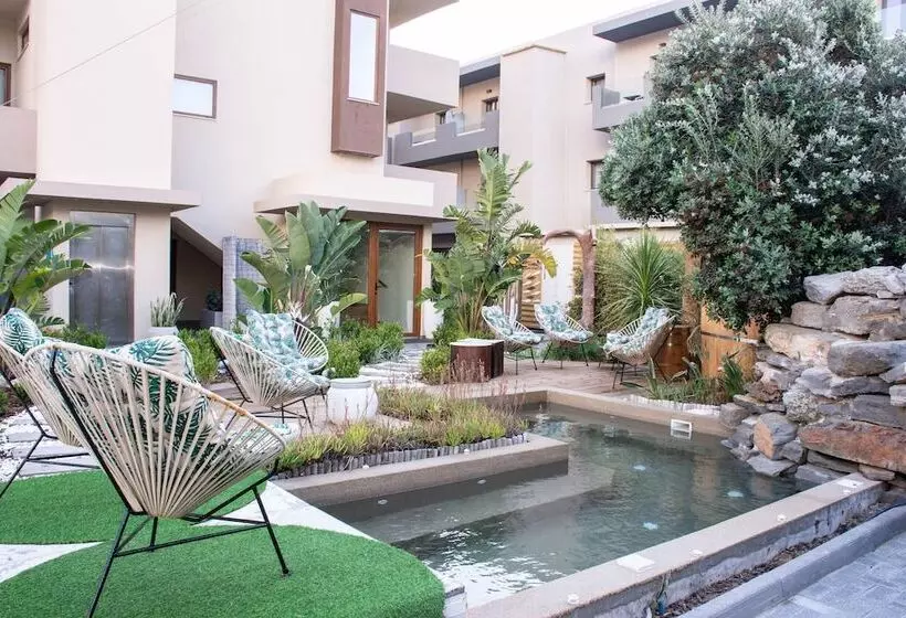 هتل Yianna Caravel Suites By Checkin Adults Only