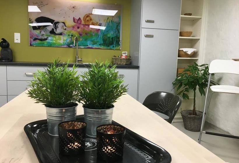 Мотель Krøgeneslåven Microtel