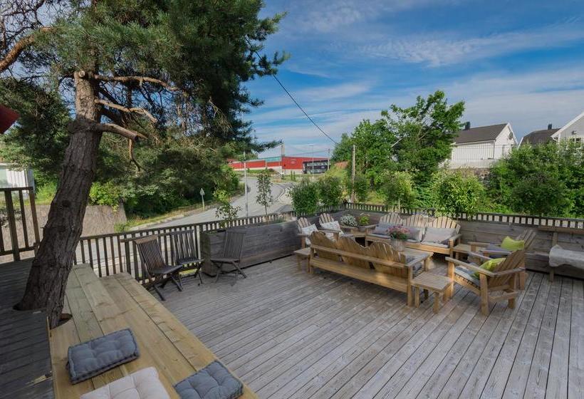 Мотель Krøgeneslåven Microtel