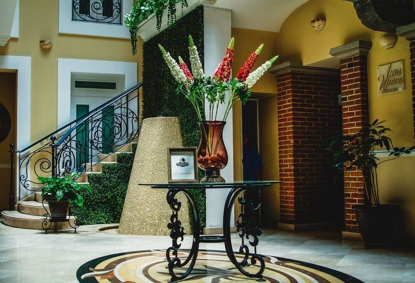 فندق Forrest & Spa Puebla