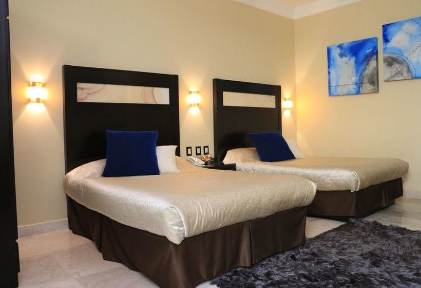 فندق Forrest & Spa Puebla