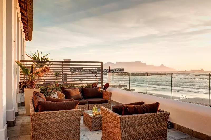 Santa Maria Beach House And Spa