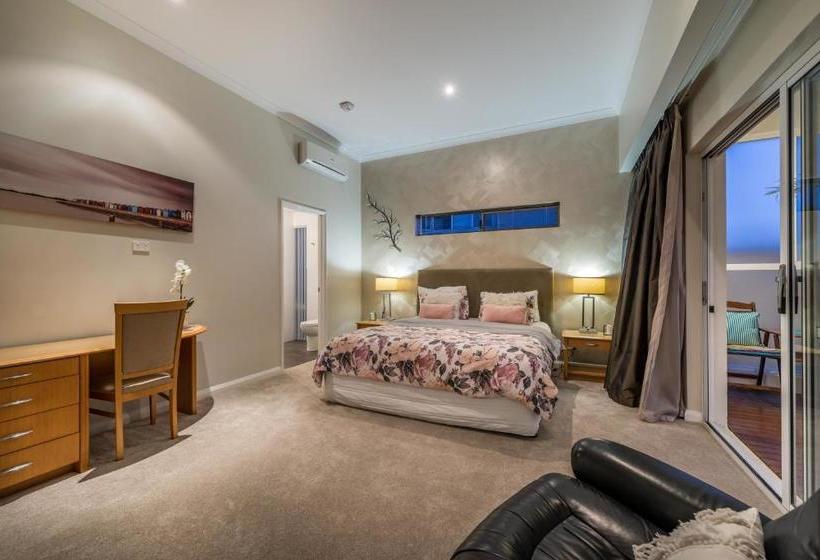 مبيت وإفطار Burns Beach Bed And Shower