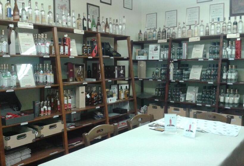 فندق Agriturismo Il Palazzone