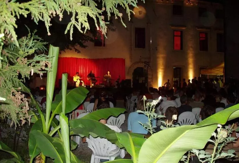 ホテル Agriturismo Il Palazzone